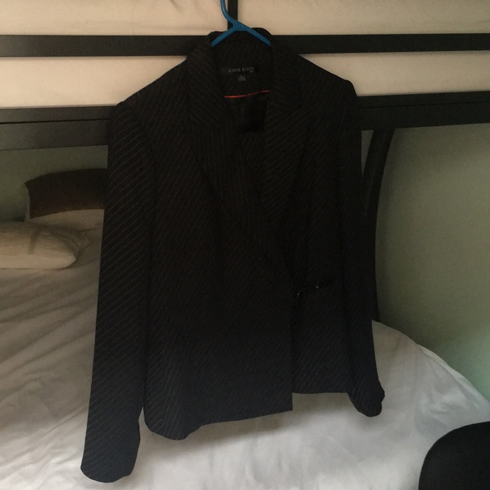 Women’s suit